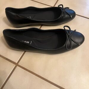 Anne Klein Women's Black Ballet Flats
